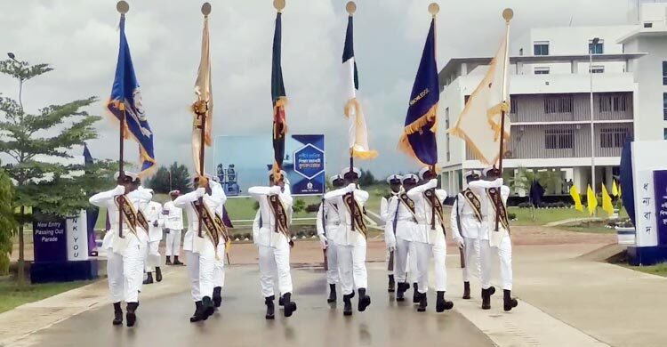 নৌবাহিনীতে যুক্ত হলেন ৪৬৩ নবীন নাবিক